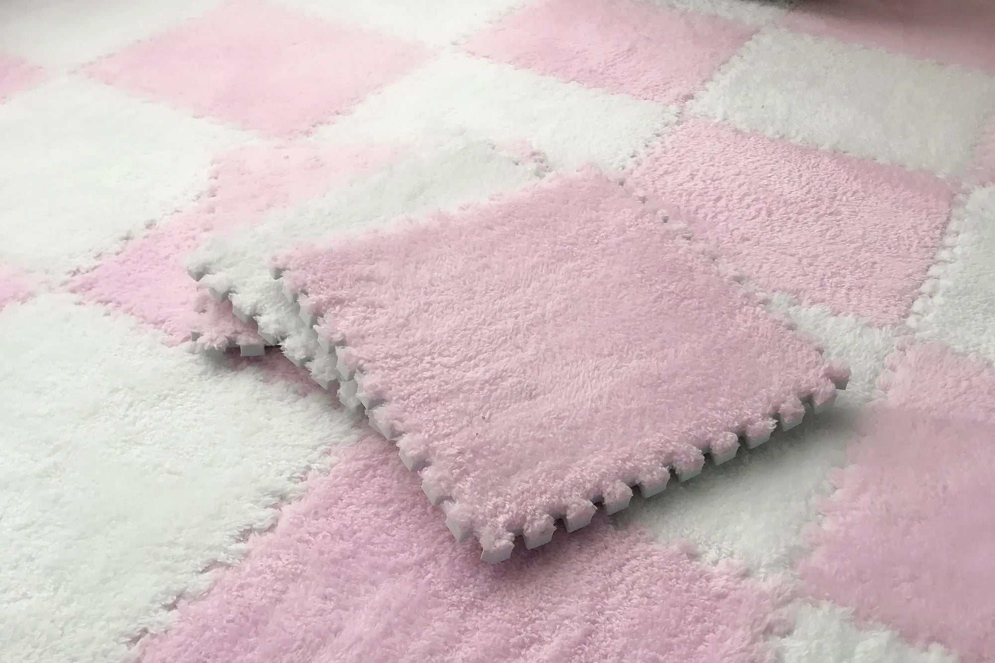 Soft Interlocking Plush Playmat Tiles