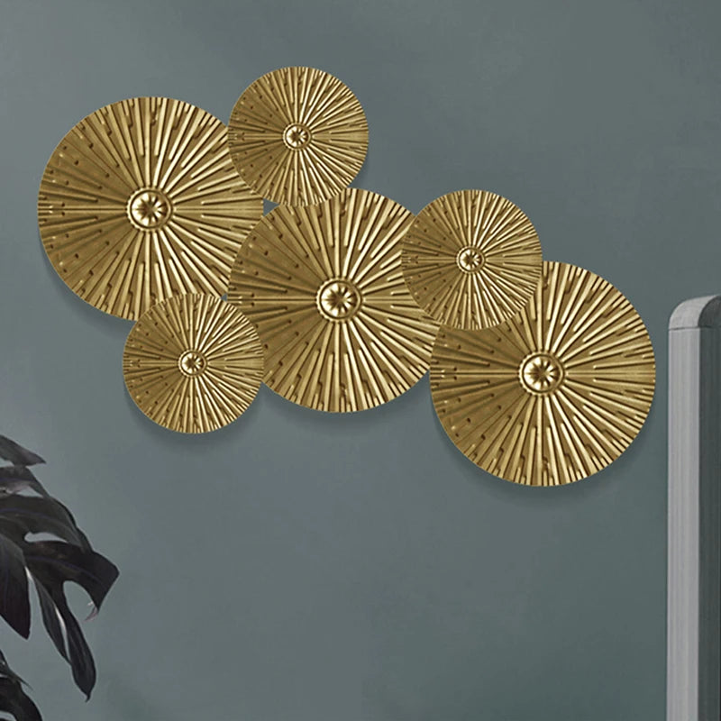 Nordic Iron Wrought Golden Wall Decor - Sleek Surprises