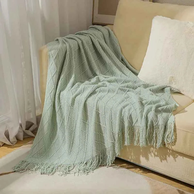 Nordic Solid Casual Blankets Throws Soft Comfortable Knitted Shawl Sofa Blanket Bed End Cover Travel Hotel Decorative Bedspread