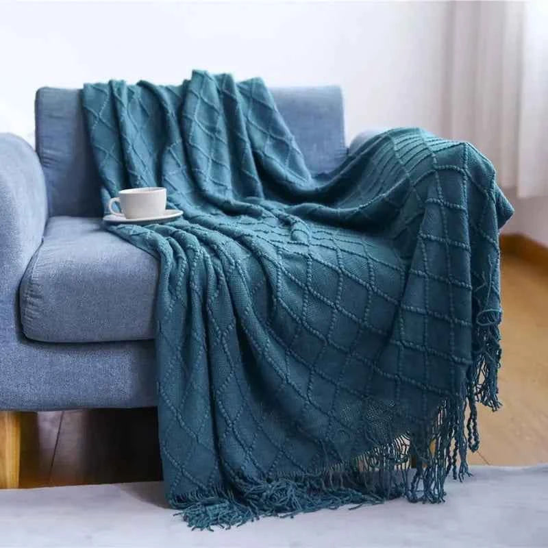 Nordic Solid Casual Blankets Throws Soft Comfortable Knitted Shawl Sofa Blanket Bed End Cover Travel Hotel Decorative Bedspread