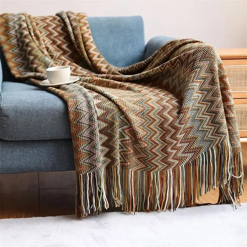 100% Acryl Hand Knitted Blanket with Tassels